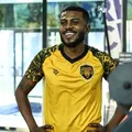 Ex-atacante do Bahia atinge marca histórica após voltar ao Brasil imagem