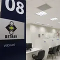 Detran-BA abre concurso para 170 vagas e salários de até R$ 3,8 mil imagem