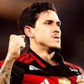 Flamengo goleia e avança às quartas do Carioca imagem