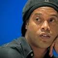 Empresária acusada no caso de Ronaldinho é presa após anos foragida imagem