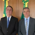 Irmão de Bolsonaro tem surpresa ao tentar sacar prêmio da Mega da Virada imagem