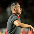 Jair Ventura aponta "segredo" para manter regularidade e avalia Marinho imagem