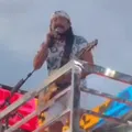 Bell Marques e Filhos de Gandhy se envolvem em confusão no Carnaval imagem