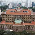 Justiça  tenta reverter decisão de Dino que suspendeu penduricalhos imagem