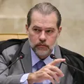 Toffoli libera perícias e admite negócios com sócio de Vorcaro imagem