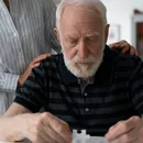 Idosos poderão precisar de autorização de um responsável para realizar transações financeiras