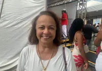 Aladilce faz pedido a Santa Bárbara em favor das mulheres de Salvador