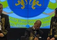 Alvo de operação da PF, médico baiano causa nova polêmica ao tomar posse na Academia Brasileira de Ciências