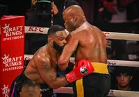 Anderson Silva nocauteia Tyron Woodley em Miami imagem