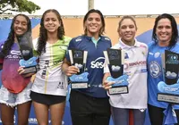 Aos 17 anos, bicampeã fica atrás apenas de Ana Marcela na Travessia