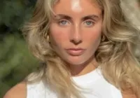 Atriz pornô é presa por gravação sexual com 17 homens imagem
