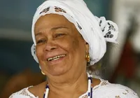 Autoridades e classe artística lamentam morte de Mãe Carmem imagem