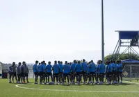 Bahia renova contrato com jovem promessa da base de apenas 16 anos