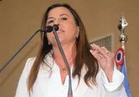 Deputada baiana é acusada de promover marido político imagem