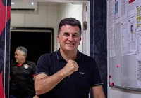 Fábio Mota vence eleições e é reeleito presidente do Vitória imagem