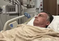 Filhos reagem a nova cirurgia de Bolsonaro: "Coração na mão"
