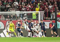 Flamengo perde nos pênaltis e PSG conquista Copa Intercontinental