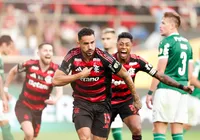 Padre interrompe missa após gol e brinca: “Será que foi do Flamengo?” imagem