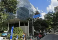 Incêndio atinge hospital famoso e pacientes são retirados às pressas