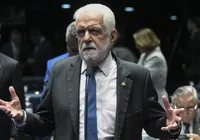 Wagner chama polêmica do PL que reduz pena de Bolsonaro de “pastel de vento”