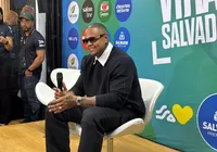 Leo Santana defende pagodão como MPB: "Eu sou um som de rua" imagem