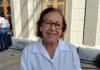 Lídice diz que Eduardo Bolsonaro "traiu o país" e que cassação demorou