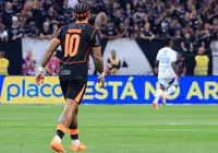 Memphis Depay busca décimo título na carreira em final no Maracanã