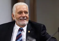 “Não cabia manter um condenado e outro ausente”, diz Wagner sobre cassações imagem
