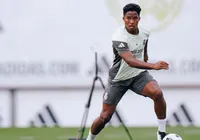 Novo legado? Endrick chega ao Lyon para manter tradição brasileira imagem