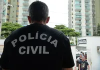 Professor é preso por abusar alunos sexualmente por notas mais altas imagem