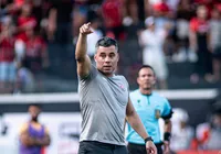 Com Jair Ventura, Vitória alcança maior sequência invicta na Série A imagem