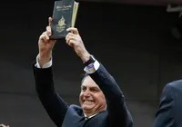 Deputados baianos assinam pedido de liberdade para Bolsonaro imagem
