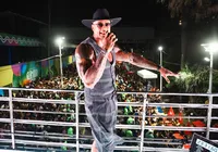 Pipoco: Léo Santana agita circuito Orlando Tapajós em Salvador imagem
