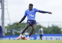 Com joias da base, Bahia divulga relação para duelo com Bahia de Feira