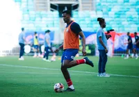 De saída? Esposa de Rezende responde se volante vai deixar o Bahia