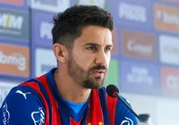 De volta ao Bahia, Everaldo revela recusa a propostas melhores: "Não pensei duas vezes" imagem