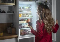 Desligar a geladeira à noite economiza energia? Saiba a verdade