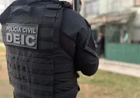 Esquema com participação de servidores leva quatro à prisão em Salvador