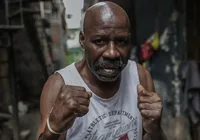 Ex-boxeador Reginaldo Hollyfield é preso suspeito de agredir sobrinha com soco imagem