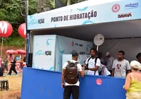 Foliões terão água gratuita no Carnaval de Salvador; saiba onde ficam os pontos de hidratação imagem