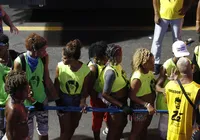 Mulheres na corda: trabalhadoras relatam desafios como cordeiras de trio imagem