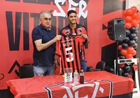 Novo camisa 5 do Vitória, Riccieli é apresentado: "Clube gigante" imagem