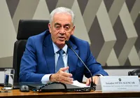 Otto Alencar passa por procedimento no coração às pressas