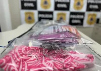 Três suspeitos são presos e mais de 150 abadás apreendidos em operação imagem