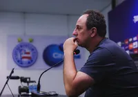 Rogério Ceni detona CBF após mudança de jogo: "Manda quem pode mais" imagem