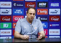 Rogério Ceni exalta triunfo simbólico do Bahia: "Peso muito grande" imagem