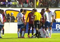 Ruan Pablo sofre entorse e deixa o campo no clássico Ba-Vi
