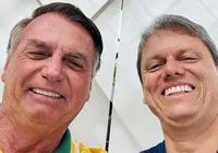 Tarcísio de Freitas visita Bolsonaro na Papudinha pela primeira vez imagem