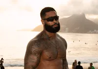 Vinny Nogueira consolida carreira com parcerias e mira o Carnaval imagem