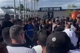 Bahia reforça maior crise no ano do Vasco, que vive protestos no CT - Imagem
